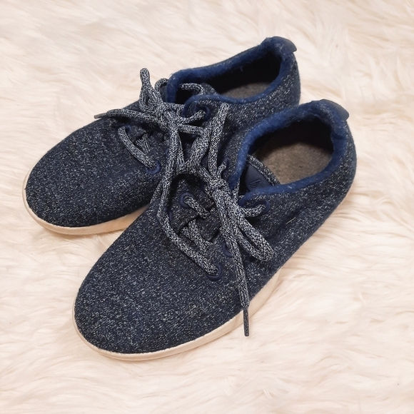 Allbirds Navy Heather Wool Runners 6 - Picture 2 of 9